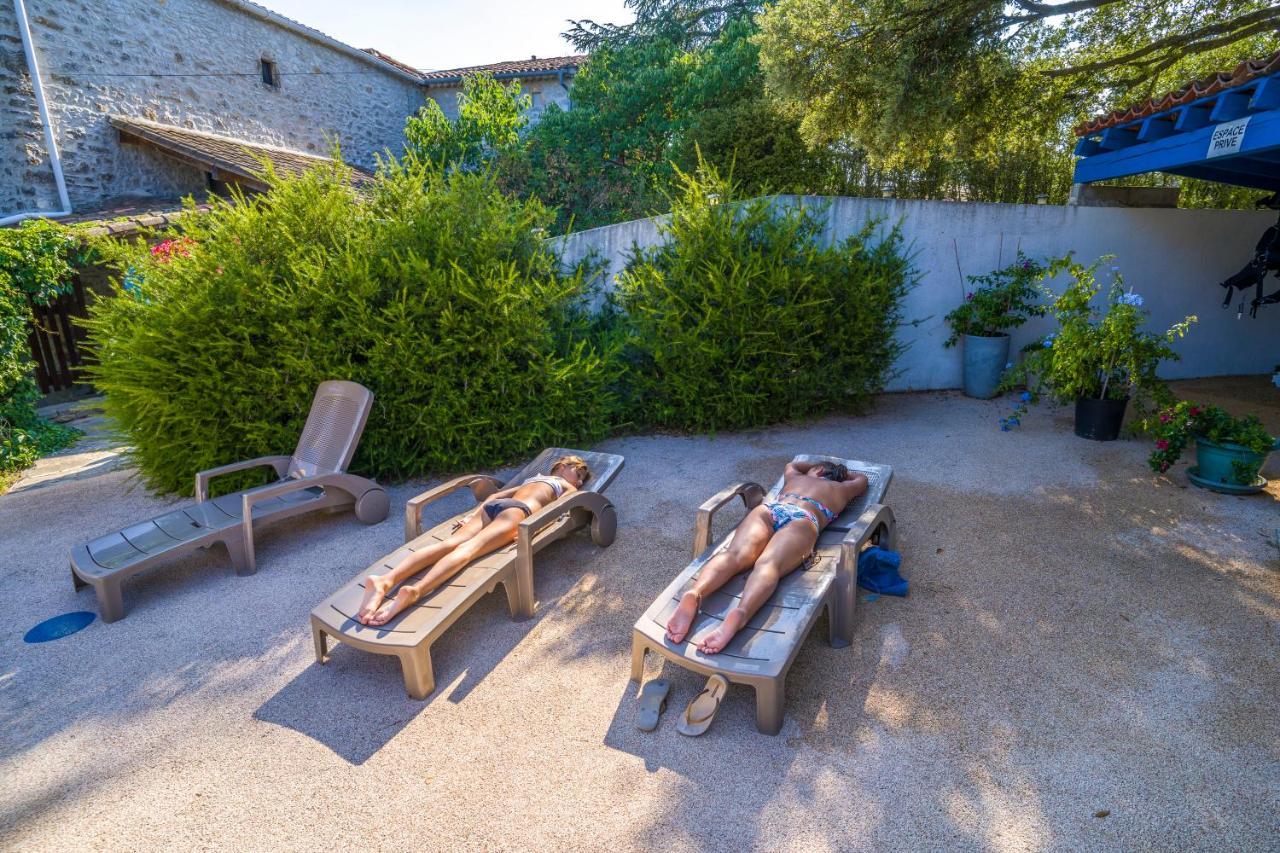 Gites De Plos Appart Chalet Piscine Spa 앙뒤즈 외부 사진